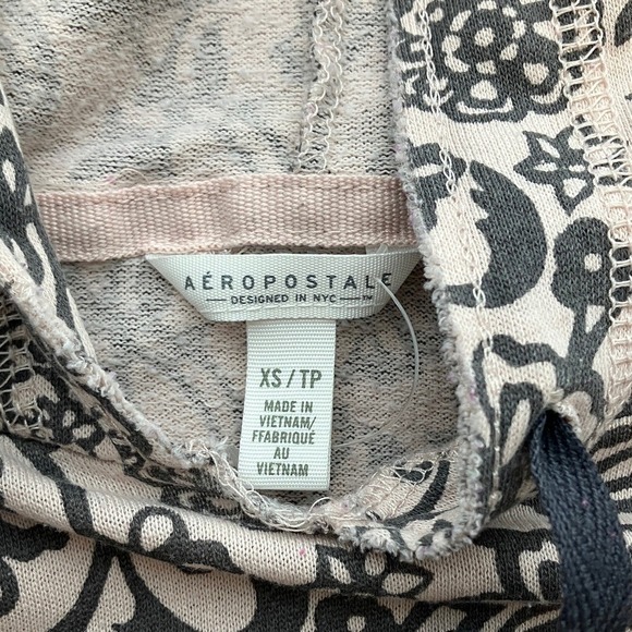 Aeropostale Women's Size XS Floral Print Hoodie - Pink and Black - Picture 2 of 6